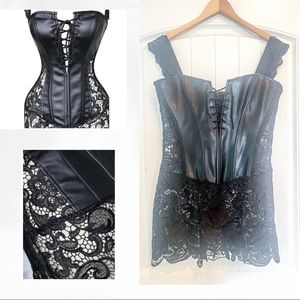 Dream Girl 
Faux Leather Strap Zipper Back Corset Lace Skirt